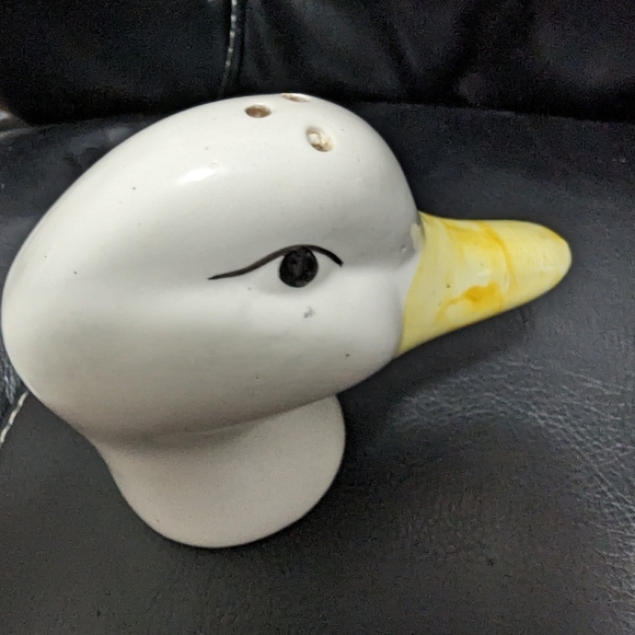 3/$30 .White Duck Head Salt and Pepper Shakers. - Picture 5 of 5